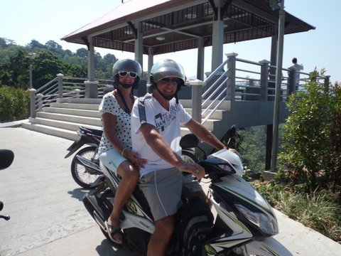Le Scooters
